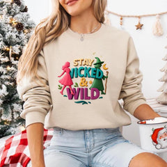 Stay Wicked And Wild Sweatshirt | Sød heks og pige grafisk rund hals | Retro magisk hyggelig hættetrøje | Hekseagtig æstetisk pullover gave til hende