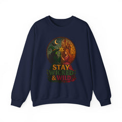 Stay Wicked And Wild sweatshirt | Heks og prinsesse i farvet glas, rund hals | Magisk heksesweater | Æstetisk efterårshættetrøje med hætte, gave